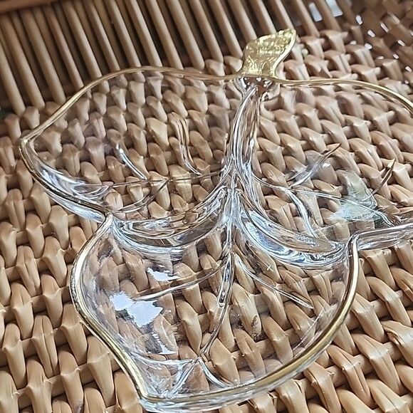 Vintage Glass Leaf Dived Dish With Gold Tone Detail - Picture 6 of 6